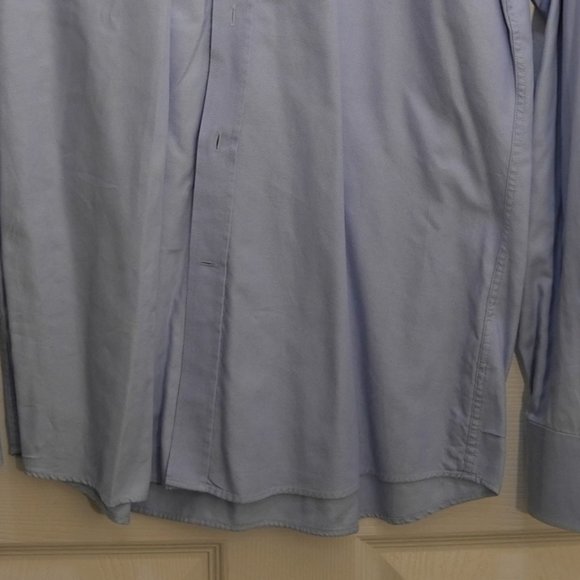 H&M Men's Textured Long Sleeve Straight Hem Dress Shirt in Light Blue Size 15 - Picture 5 of 6